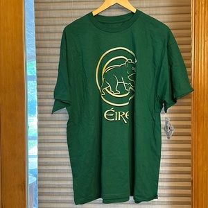 NWT MLB Chicago Cubs XL T shirt Green celebrating St Patrick’s day